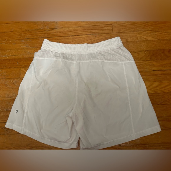 Ivivva White Athletic Shorts - Picture 2 of 4
